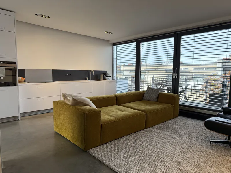 Modernes Penthouse im Graefekiez BEFRISTET BIS JUNI 2027 — photo 1